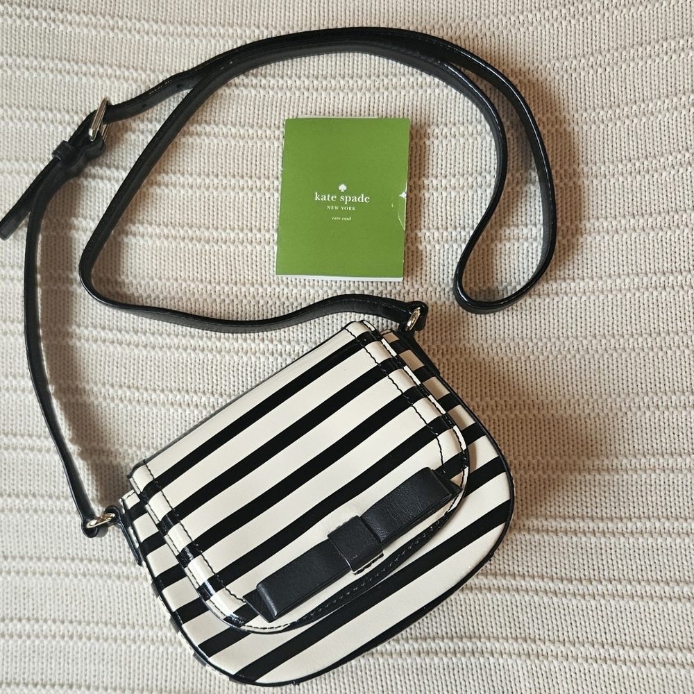 Kate Spade Chelsea Park Black and White Striped Crossbody Bag - Picture 12 of 12